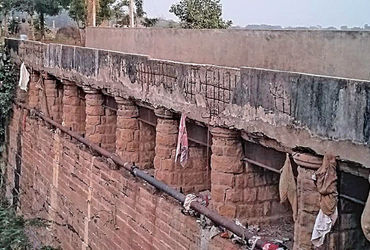 ધ્રાંગધ્રાના માનસાગર પાસે રાજાશાહી વખતનો બ્રિજ બિસ્માર, વિદ્યાર્થીઓ અને શ્રદ્ધાળુઓ જોખમે પસાર થવા મજબૂર.