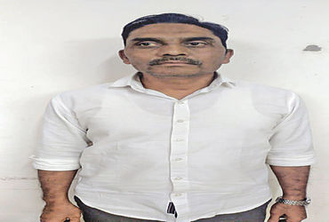 સુરેન્દ્રનગર હોમગાર્ડ કચેરીનો ક્લાર્ક 3 હજારની લાંચ લેતા ઝડપાયો