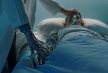 ગુજરાતમાં પ્રતિ કલાકે 56 વ્યક્તિના મોત, ગામડાઓમાં મૃત્યુનું પ્રમાણ વધુ, સૌથી વધુ મોત અમદાવાદમાં