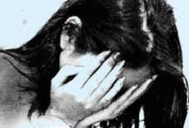 અમદાવાદમાં પાર્કિંગ બાબતે મહિલા વકીલને શખસે લાફા મારી દીધા, સોનાની ચેન ગુમ થઈ