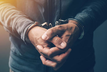 દોઢ કરોડની સામે 4.39 કરોડ ચૂકવી દેવા છતાં 80 લાખની માગણી કરતા ત્રણ આરોપીઓ જેલ ભેગા