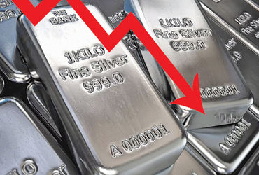 ચાંદી શિખર પરથી રૂ. 15,000 ગબડી: રેકોર્ડ બ્રેક તેજીને બ્રેક, સોનામાં પણ રૂ. 3,000નો કડાકો.