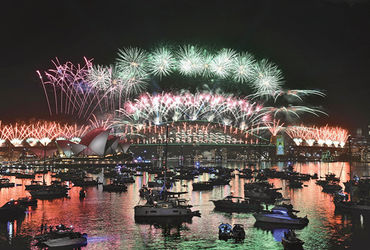 2026: સુખ, શાંતિ, વૈભવનો ઉજાસ ફેલાવે તેવી આશા.