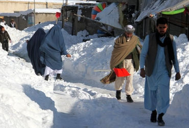 અફઘાનિસ્તાન અને પાકિસ્તાનમાં બરફના તોફાનથી ૭૦ લોકોના મોત (Snow Storm continues in Afghanistan, Pakistan).