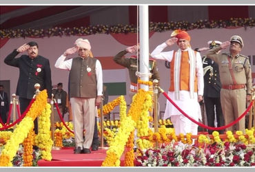 વાવ-થરાદમાં રાજ્યપાલ અને CM દ્વારા 77માં Republic Dayની ઉજવણી.