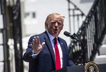 ચીનની યુઆનને વૈશ્વિક કરન્સી બનાવવાની હાકલથી પ્રમુખ ટ્રમ્પ ભડક્યા.