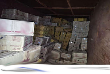 ચોટીલા નજીક હોટલમાં પાર્ક કરેલી ટ્રકમાંથી રૂ. 85.66 લાખનો દારૂ ઝડપાયો.