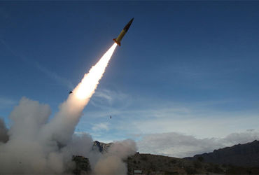 રશિયાએ યુક્રેન પર 450 ડ્રોન અને 70 મિસાઇલ છોડી: ઝેલેન્સ્કીએ મદદ માટે આંતરરાષ્ટ્રીય સમુદાયને અપીલ કરી.