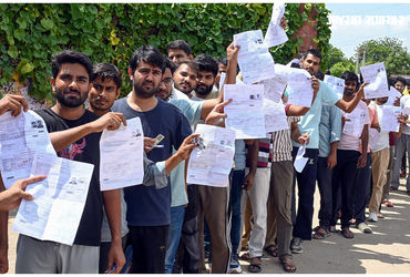 સરકારી નોકરીની સુવર્ણ તક, GSSSB દ્વારા 5000થી વધુ પદ માટે ભરતીની જાહેરાત, જાણો સંપૂર્ણ વિગતો