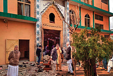 ઇસ્લામાબાદ: શિયા મસ્જિદ પર આત્મઘાતી હુમલો, 69 લોકોનાં મોત અને અનેક ઘાયલ.