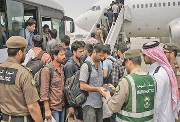 સાઉદી અરેબિયાએ અમેરિકા કરતા બમણા ભારતીયોને ડિપોર્ટ કર્યા.
