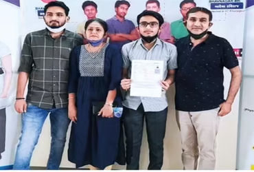 ભાવનગરની વિવિધ વિદ્યા સંકુલના તેજસ્વી તારલાઓએ JEE માં મેદાન માર્યું