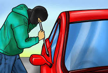 હાથીજણમાં પાર્ક કરેલી કારનો કાચ તોડી રૃા. ૯.૫૦ લાખની ચોરી