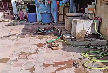 મહુધા: અલીણામાં પીવાના પાણીની તંગીથી ગૃહિણીઓ પરેશાન. નવી પાઇપલાઇન નાખવા છતાં સમસ્યા યથાવત્.