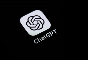 ChatGPT-આર્મી ડીલથી યુઝર્સ નારાજ: અનઇન્સ્ટોલેશનમાં 300%નો વધારો થતા ખળભળાટ મચ્યો.