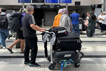 મધ્ય-પૂર્વનું એરસ્પેસ બંધ છતાં પ્રવાસીઓ કેવી રીતે પરત ફરી રહ્યા છે?