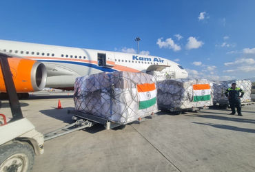 ભારતે પાકિસ્તાની એરસ્ટ્રાઈકમાં 400 લોકોના મોત બાદ 2.5 Tons 'સંજીવની' મેડિકલ એઇડ મોકલી.