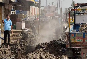 બાવળામાં ગટર ખોદકામમાં 2 જગ્યાએ ગેસ પાઇપ લાઇન તૂટી.