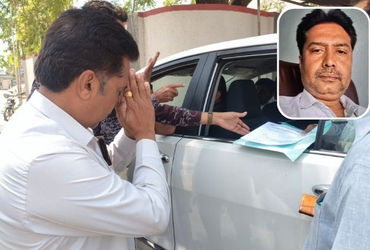 અમદાવાદ: ધોળકા શહેર કોંગ્રેસ પ્રમુખ દિનેશ મકવાણાનું રાજીનામું, ભાજપ સાથે સાઠગાંઠ ધરાવતા લોકોને ટિકિટ આપ્યાનો આક્ષેપ