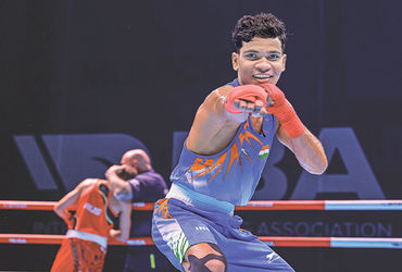 વિશ્વનાથ બોક્સિંગ રિંગમાં પિતાના અધુરા સ્વપ્નને સાકાર કરી રહ્યો છે: એક પ્રેરણાદાયી કહાણી.