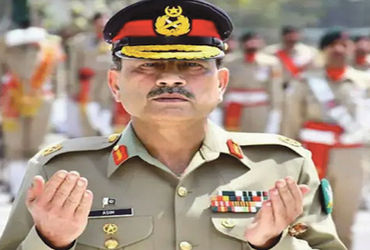 વડાપ્રધાન શેહબાઝ શરીફને દૂર કરીને મુનીર સર્વસ્વ બન્યા: પાકિસ્તાનમાં સત્તાનું કેન્દ્ર કોણ તે ચર્ચાનો વિષય.