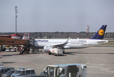 US-ઈરાન યુદ્ધની અસર: લુફ્થાન્સા એરલાઇન્સે 20,000 ફ્લાઇટ્સ રદ કરી.