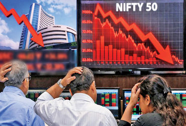 IT ઉદ્યોગમાં સંકટના એંધાણે શેરોમાં ધબડકો: સેન્સેક્સ અને નિફ્ટીમાં ઘટાડો.