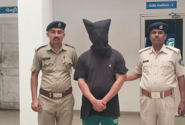 એક જ પરિવારના ત્રણ સભ્યોએ વૃદ્ધનીે માથામાં પાઇપના ફટકા મારી હત્યા કરી