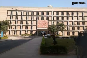 ગાંધીનગર: 5 અધિકારીઓની અધિક સચિવ અને 39ની નાયબ સચિવ તરીકે બઢતી, 21 સંયુક્ત સચિવની બદલી, જુઓ યાદી