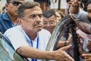 બંગાળમાં જેનો ડર હતો એ જ થયું! બીજા તબક્કામાં મતદાન લોહિયાળ, ઠેર ઠેર હિંસા; EVM સાથે ચેડાં