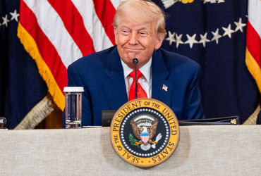 ઈરાન યુદ્ધમાં અમેરિકાનું 2500 કરોડ ડોલર, ઈરાની રિયાલ નવા તળિયે.