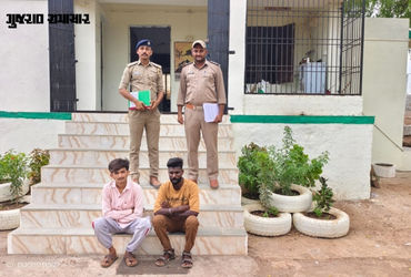 અમરેલી: સિંહ પજવણી બાદ સોશિયલ મીડિયામાં પ્રસિદ્ધિ માટે વીડિયો વાઈરલ કર્યો, વનવિભાગે 2 યુવકોને ઝડપી પાડ્યા