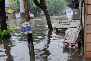 Rain check: West Ahmedabad drenched in water amid downpour - Vimarsana News
