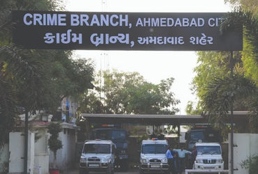 ગાંધીનગરથી જમ્મુ-કાશ્મીરનું લાયસન્સ બનાવવાનું કૌભાંડ : પાકિસ્તાન-આતંકી ...