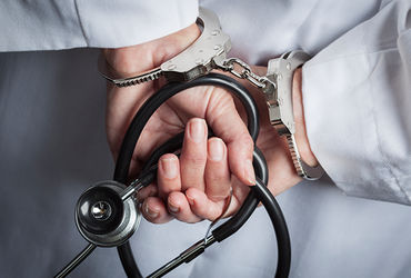 Vadodara doctor practised for two decades without formal education, finally caught - Vimarsana News
