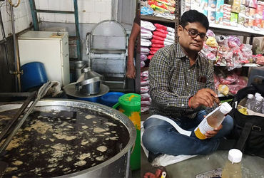 Ambaji Prasad row: Ghee outlets raid, shops sealed, new contract awarded - Vimarsana News