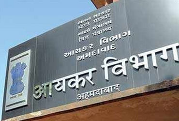 IT launches major operation in Ahmedabad targeting chemical dealers - Vimarsana News