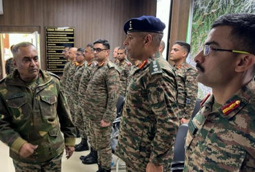 Army chief reviews ground situation in J&K's Poonch after cop's murder | Army chief reviews ground situation in J and K's Poonch after cop's murder - Vimarsana News