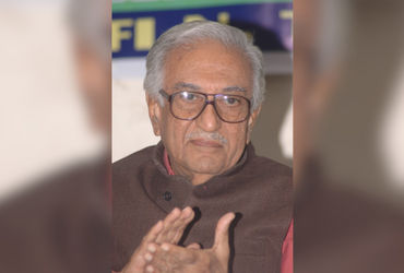 Ameen Sayani, the voice of radio's golden era, passes away at age 91 | Ameen Sayani the voice of radio's golden era passes away at age 91 - Vimarsana News