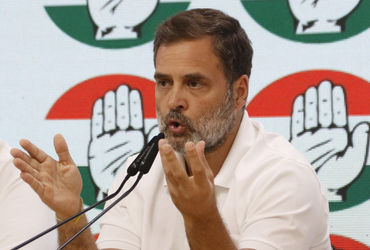 'પીએમ મોદીનું લોહી કેમેરા સામે જ કેમ ઉકળે છે...', રાહુલ ગાંધીના