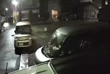 જાપાનમાં સોમવારે સાંજે 7.6 ની તીવ્રતાનો ભૂકંપ આવ્યો હતો, જેના કારણે સુનામીની ચેતવણી આપવામાં આવી છે. યુનાઇટેડ સ્ટેટ્સ જીઓલોજિકલ સર્વે અનુસાર, ભૂકંપ પછી જાપાનના ઉત્તરપૂર્વીય કિનારા પર ત્રણ મીટર (10 ફૂટ) જેટલી ઊંચી સુનામી આવી શકે છે.