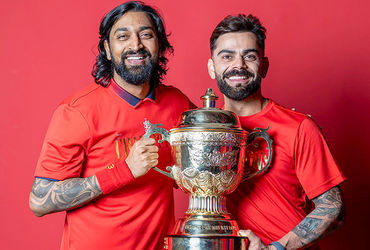 કૃણાલ IPL ચેમ્પિયન બન્યો છતાં હાર્દિક પંડ્યા કેમ મૌન? બંને ભાઈ વચ્ચે ખટપટની અટકળોને વેગ મળ્યો | Hardik Pandya Silent On Krunal Pandya IPL 2026 Win With RCB Fans Question Relationship Status કૃણાલ IPL ચેમ્પિયન બન્યો છતાં હાર્દિક પંડ્યા કેમ મૌન? બંને ભાઈ વચ્ચે ખટપટની અટકળોને વેગ મળ્યો | Hardik Pandya Silent On Krunal Pandya IPL 2026 Win With RCB Fans Question Relationship Status