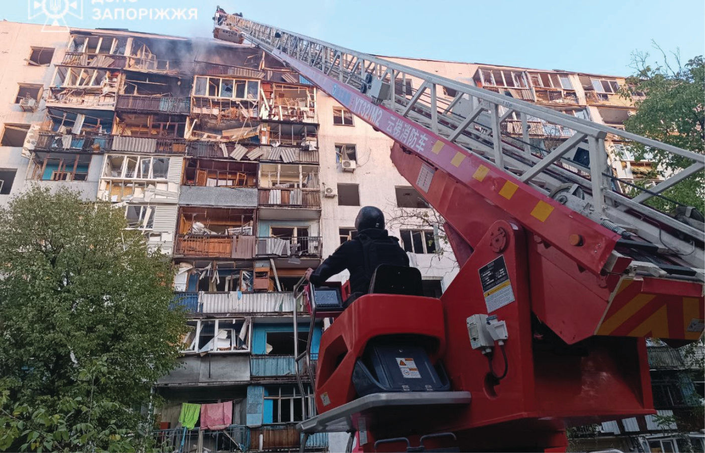 PHOTO : રશિયાએ યુક્રેન પર 595 ડ્રોન, 48 મિસાઈલો ઝિંકી, અનેક બિલ્ડિંગોને નુકસાન, પોલેન્ડ એલર્ટ 5 - image