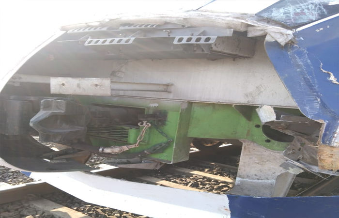 વલસાડ: વંદે ભારત ટ્રેનને નડ્યો વધુ એક અકસ્માત 2 - image