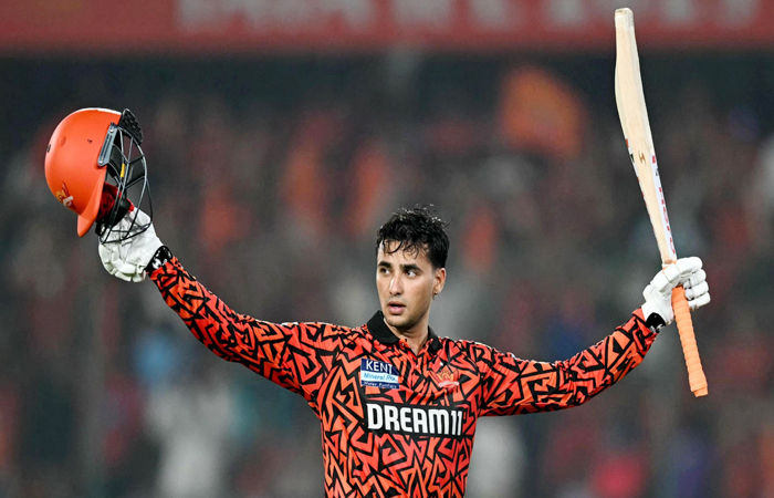 IPL : અભિષેક શર્માની SRHમાં કેવી રીતે થઈ એન્ટ્રી? પિતાએ કર્યો ખુલાસો 1 - image