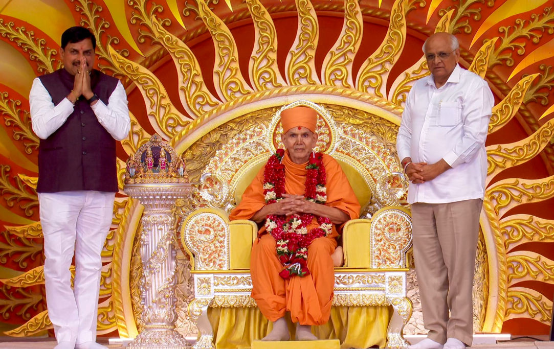 વડોદરા: મહંત સ્વામી મહારાજનો 92મો જન્મજયંતી મહોત્સવ રંગેચંગે ઉજવાયો, બે ગિનિસ વર્લ્ડ રેકોર્ડસ નોંધાયા 2 - image