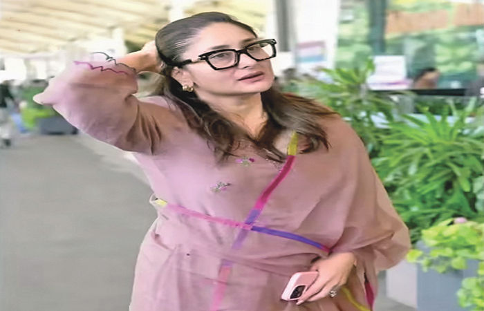 કરીનાએ એરપોર્ટ પર લાઈન તોડતાં ભારે ટ્રોલ થઈ 1 - image