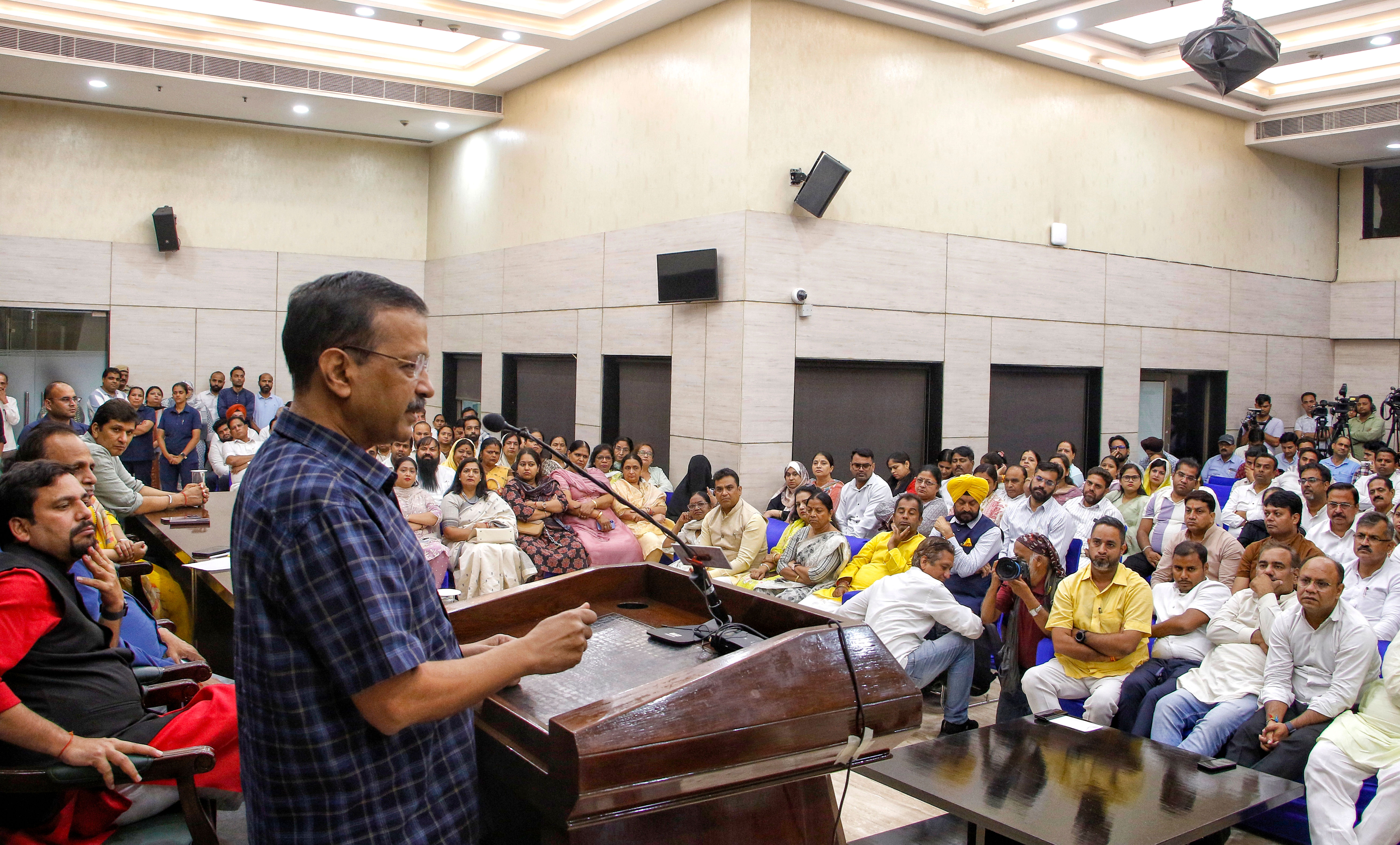 'જે થાય છે, સારું થાય છે', દિલ્હીમાં આમ આદમી પાર્ટીની હાર પર બોલ્યા અરવિંદ કેજરીવાલ 3 - image