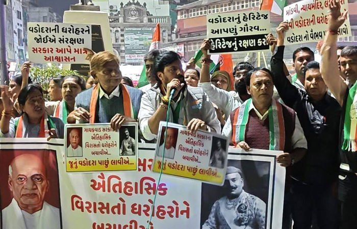 હેરિટેજ ધરોહર બચાવવા વડોદરા શહેર કોંગ્રેસની હેરિટેજ માર્ચ 1 - image