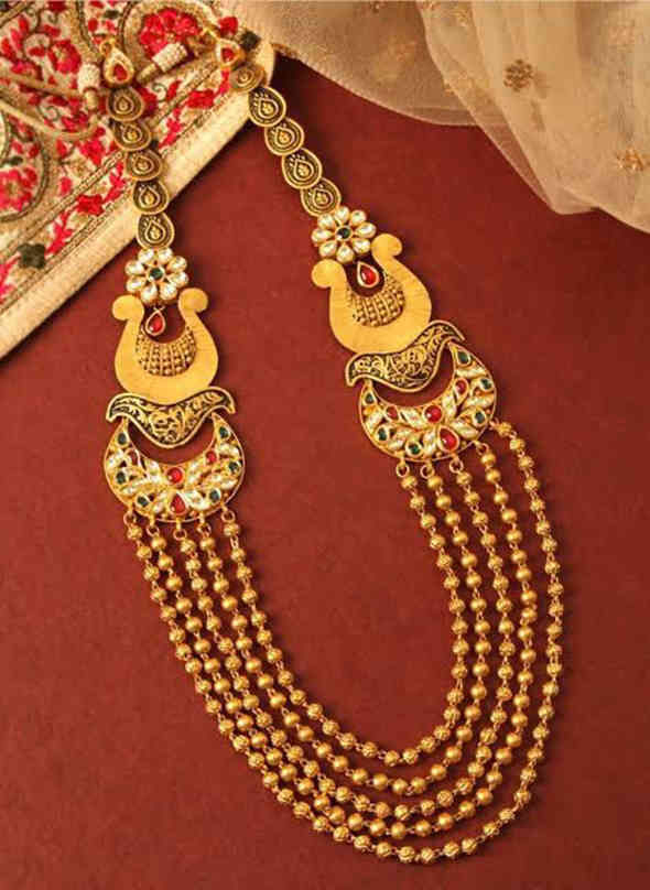 વૃદ્ધાના દાગીના, સિલાઇ મશીનના બહાને મહિલા સહિત ત્રણના ૮૮ હજાર પડાવ્યા 1 - image